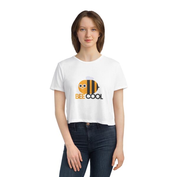Women's Flowy Cropped Tee - Image 3